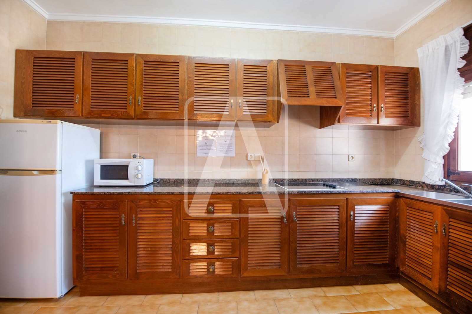 6 soverom Villa til salgs i Benissa med svømmebasseng garasje - € 990 000 (Ref: 8371985)