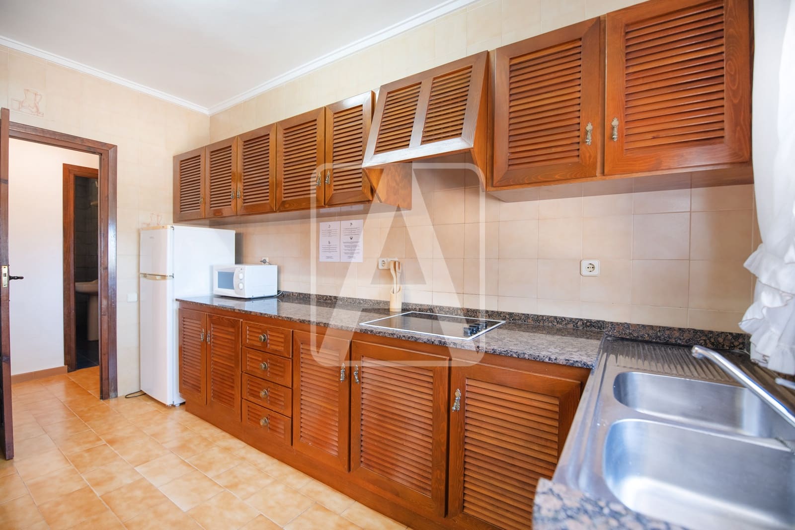 6 soverom Villa til salgs i Benissa med svømmebasseng garasje - € 990 000 (Ref: 8371985)