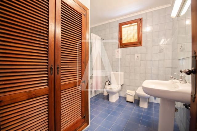 6 soverom Villa til salgs i Benissa med svømmebasseng garasje - € 990 000 (Ref: 8371985)