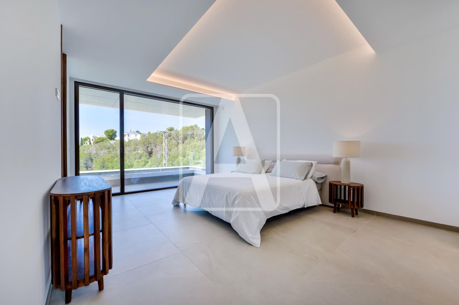 4 bedroom Villa for sale in Altea with pool garage - € 2,795,000 (Ref: 8420521)