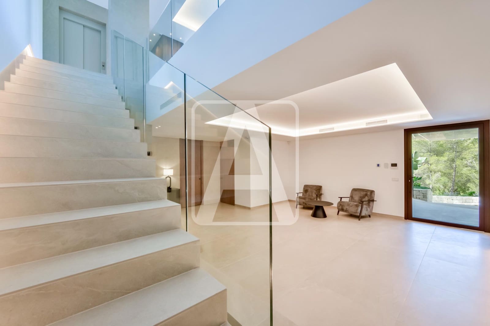 4 bedroom Villa for sale in Altea with pool garage - € 2,795,000 (Ref: 8420521)