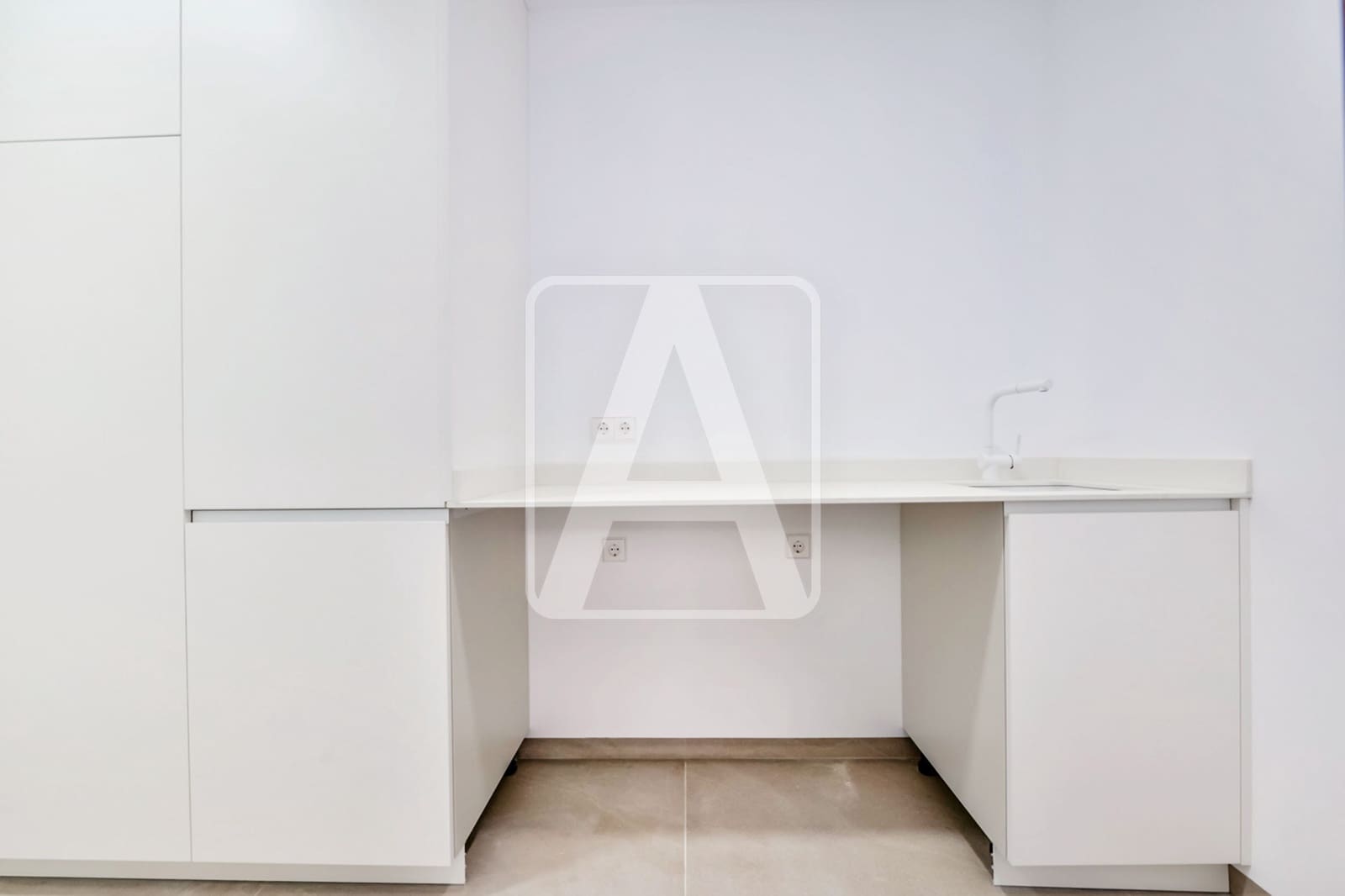 4 bedroom Villa for sale in Altea with pool garage - € 2,795,000 (Ref: 8420521)