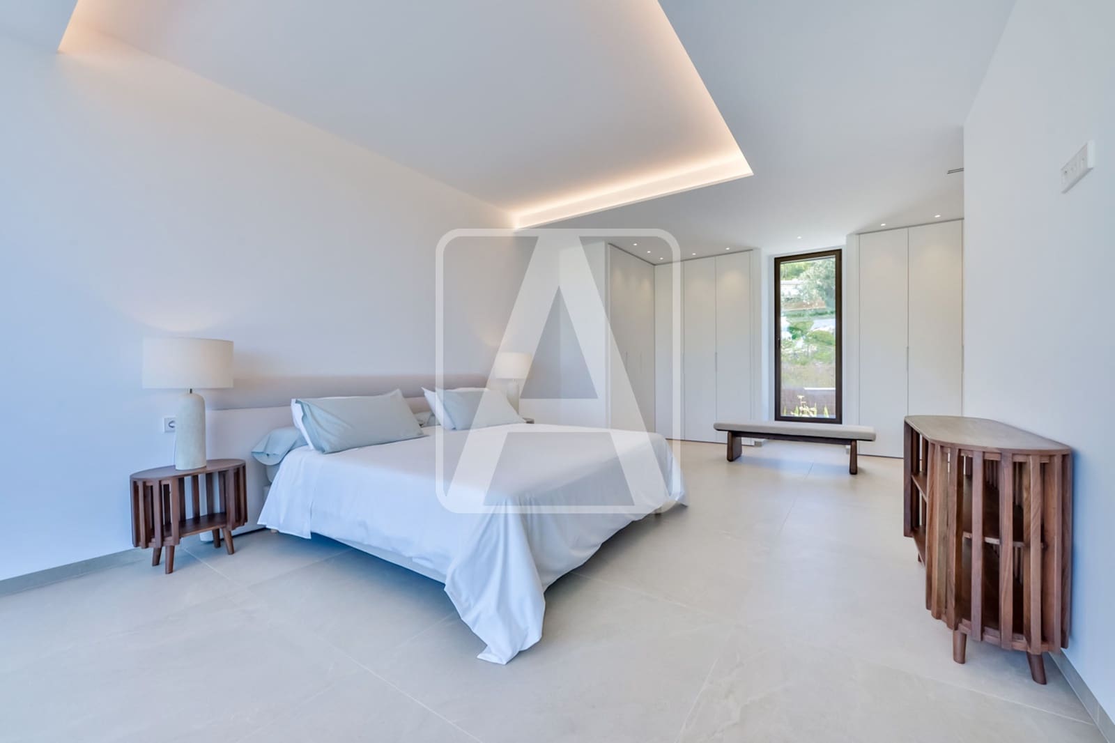 4 bedroom Villa for sale in Altea with pool garage - € 2,795,000 (Ref: 8420521)