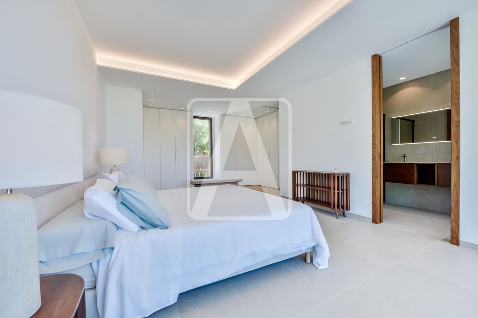 4 bedroom Villa for sale in Altea with pool garage - € 2,795,000 (Ref: 8420521)