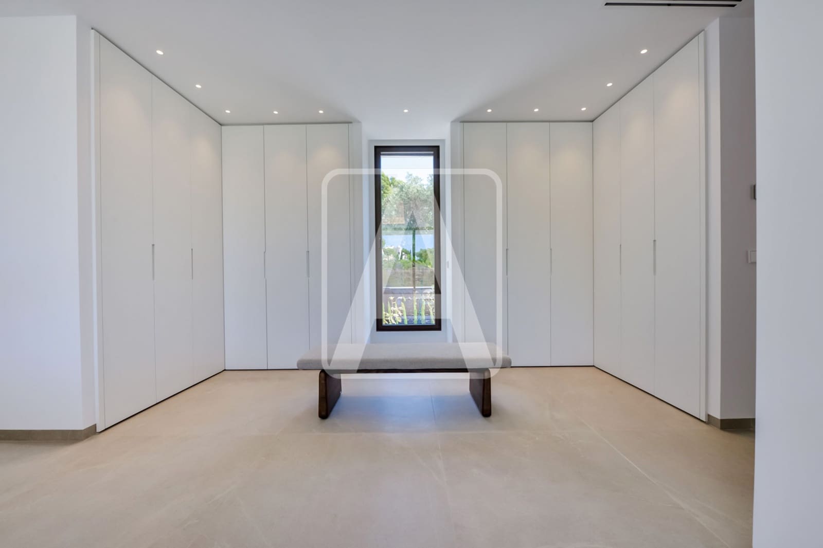 4 bedroom Villa for sale in Altea with pool garage - € 2,795,000 (Ref: 8420521)