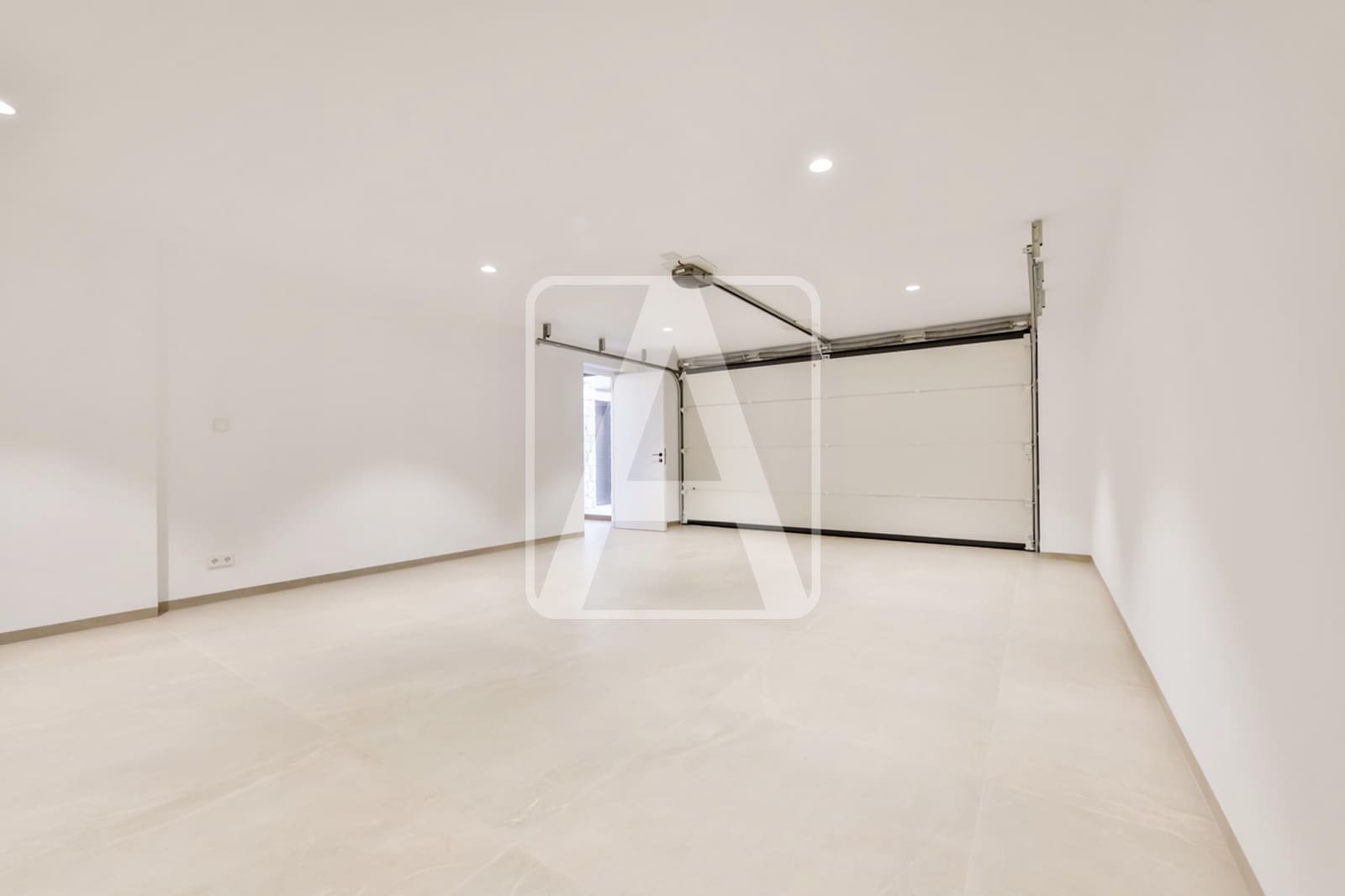 4 bedroom Villa for sale in Altea with pool garage - € 2,795,000 (Ref: 8420521)