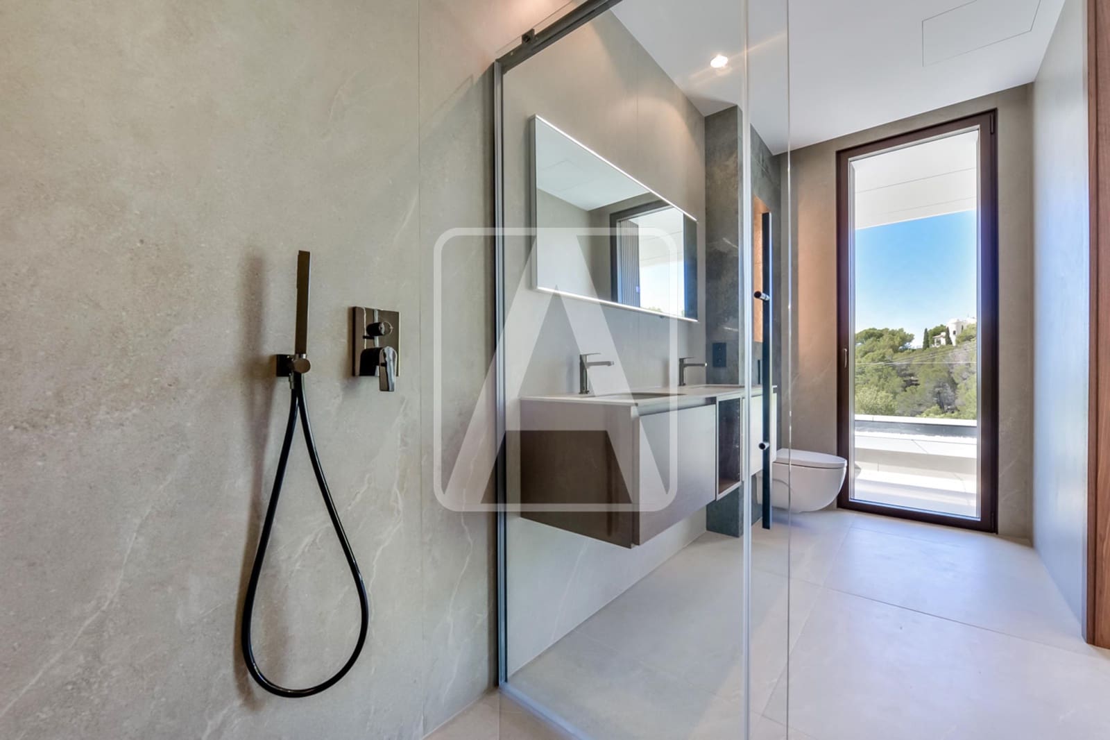 4 bedroom Villa for sale in Altea with pool garage - € 2,795,000 (Ref: 8420521)