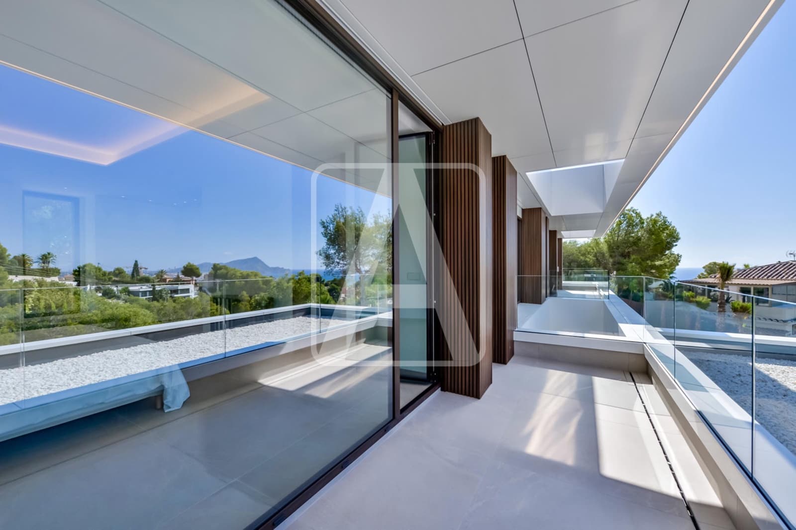 4 bedroom Villa for sale in Altea with pool garage - € 2,795,000 (Ref: 8420521)