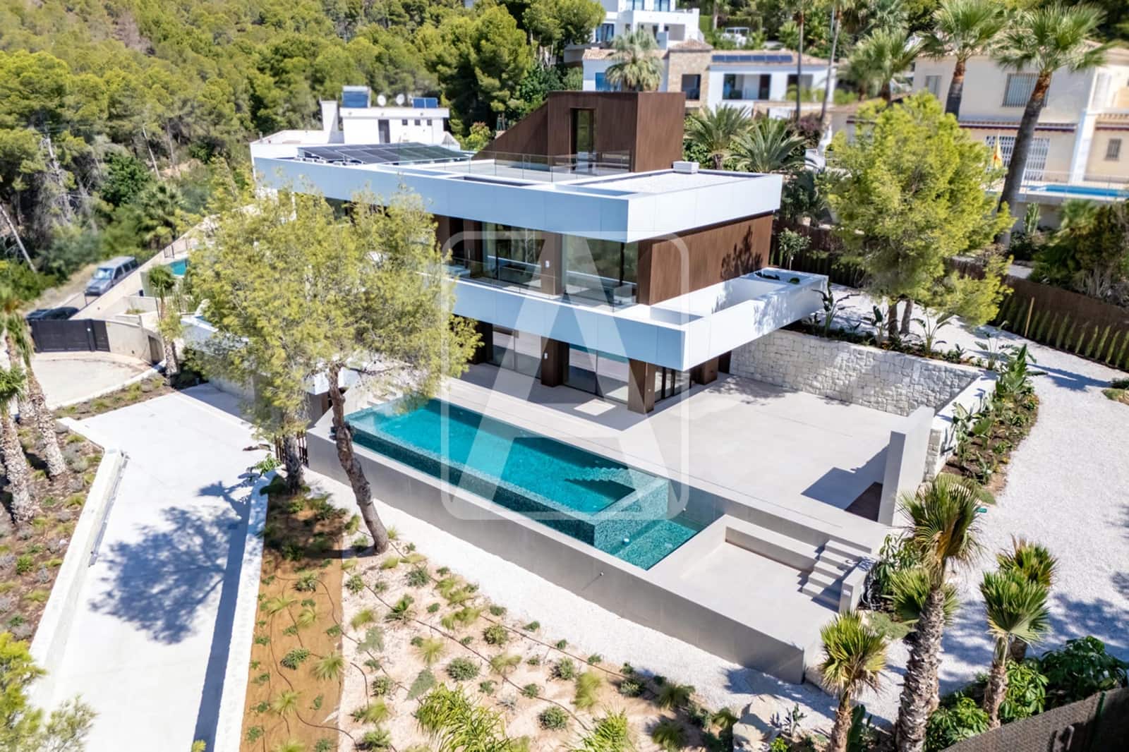 4 bedroom Villa for sale in Altea with pool garage - € 2,795,000 (Ref: 8420521)