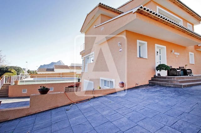 5 slaapkamer Villa te koop in Calpe / Calp met zwembad garage - € 699.000 (Ref: 8431289)