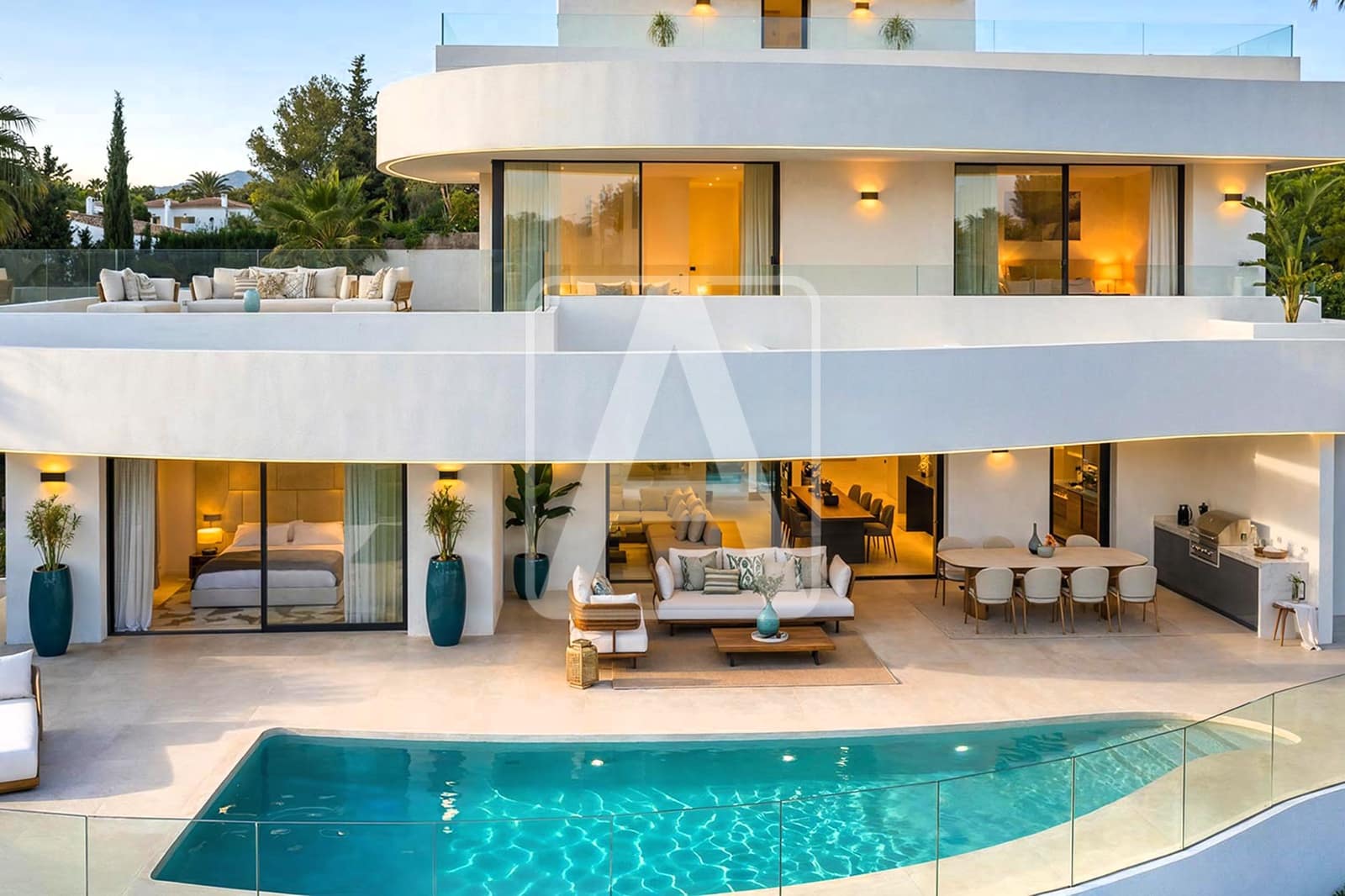 3 bedroom Villa for sale in Calpe / Calp with pool garage - € 1,360,000 (Ref: 8445120)