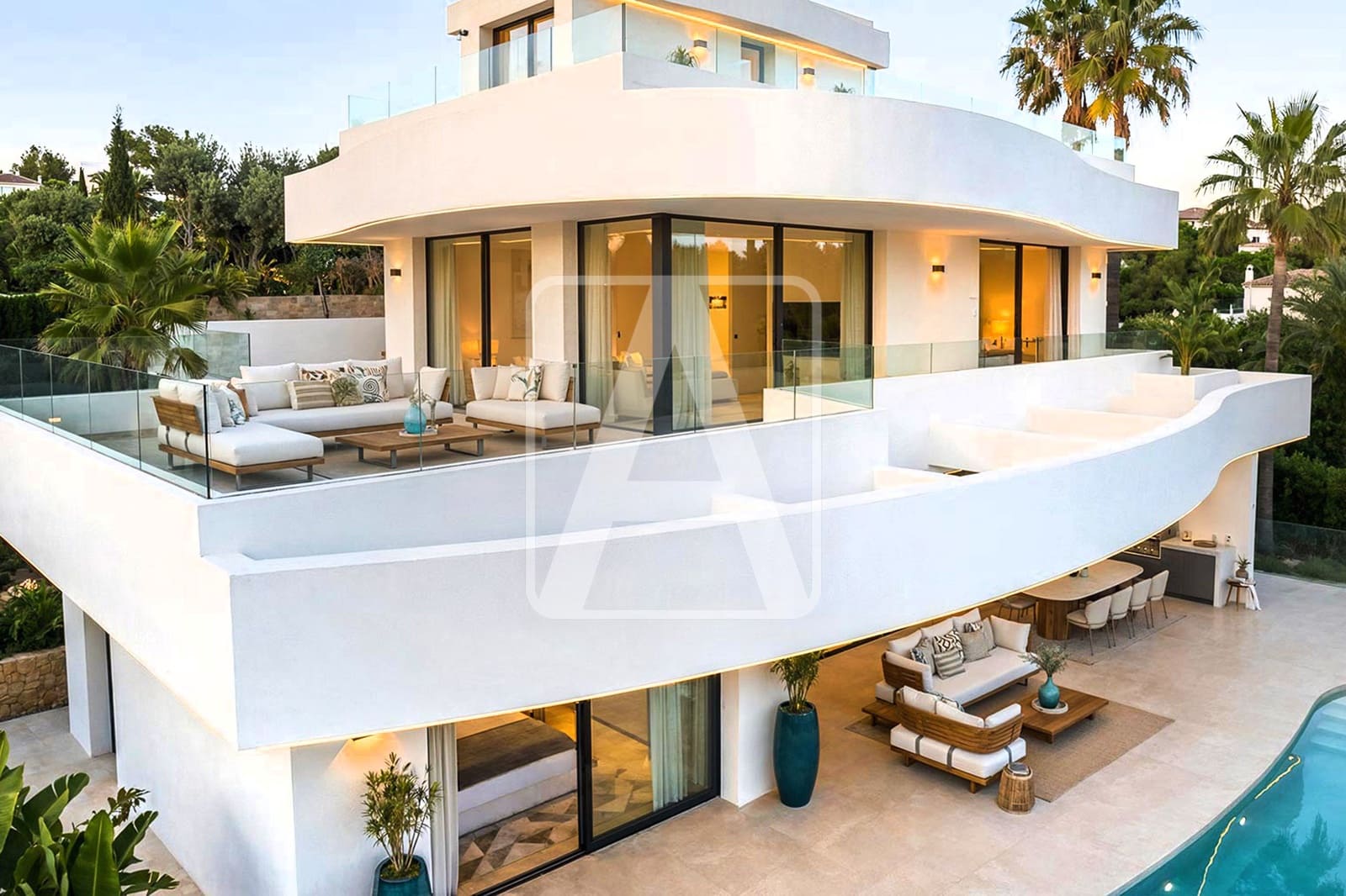 3 bedroom Villa for sale in Calpe / Calp with pool garage - € 1,360,000 (Ref: 8445120)