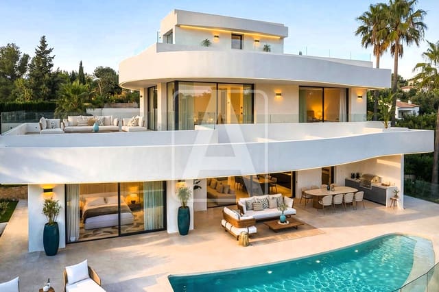 3 soverom Villa til salgs i Calpe / Calp med svømmebasseng garasje - € 1 360 000 (Ref: 8445120)