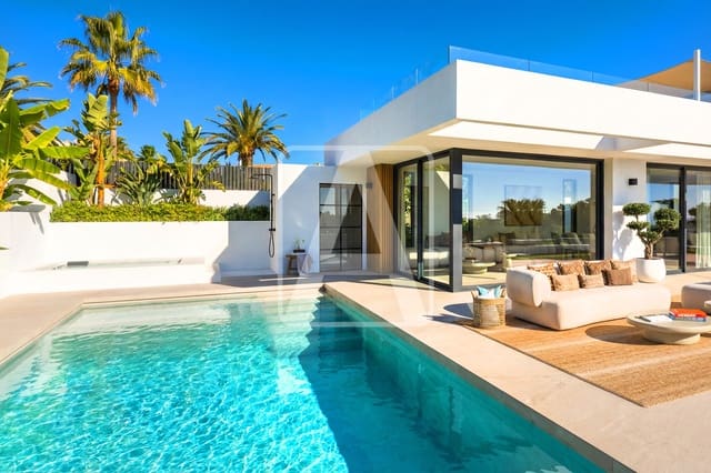 3 bedroom Villa for sale in Calpe / Calp with pool garage - € 1,345,000 (Ref: 8445123)