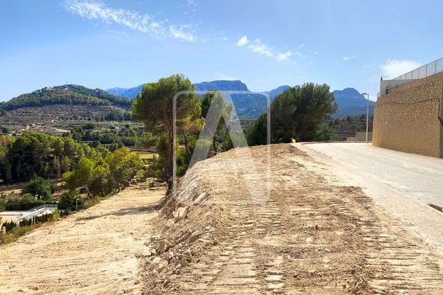 3 bedroom Villa for sale in Calpe / Calp with pool garage - € 1,345,000 (Ref: 8445123)