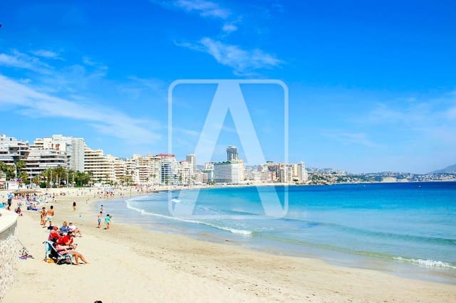 3 makuuhuone Huvila myytävänä paikassa Calpe / Calp mukana uima-altaan 
autotalli - 1 180 000 € (Ref: 8445124)