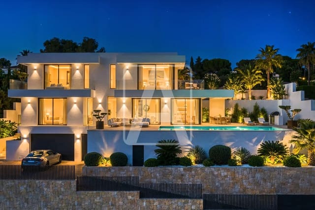3 soveværelse Villa til salg i Calpe / Calp med swimmingpool garage - € 1.180.000 (Ref: 8445124)