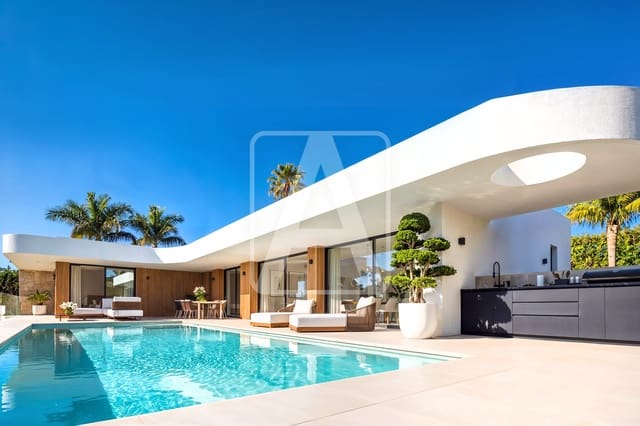 3 Zimmer Villa zu verkaufen in Calpe / Calp mit Pool Garage - 899.000 € (Ref: 8445126)