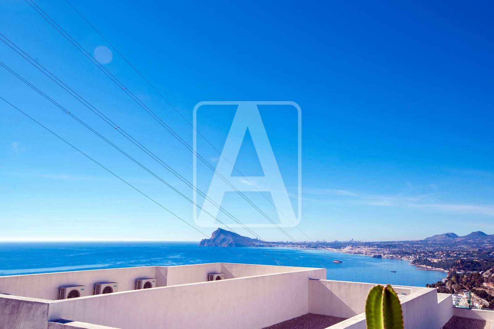 4 bedroom Villa for sale in Calpe / Calp with garage - € 3,100,000 (Ref: 8470638)