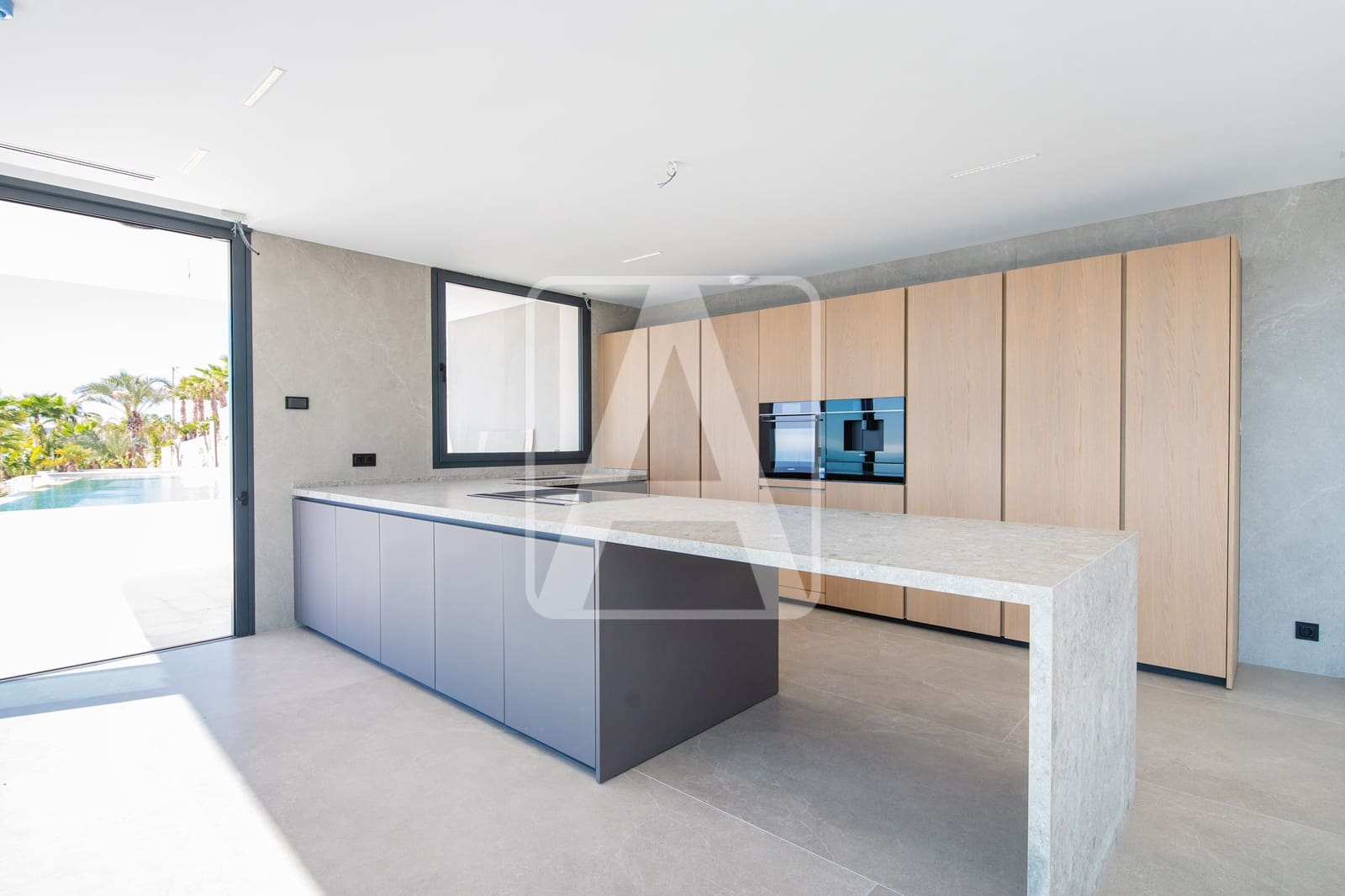 4 bedroom Villa for sale in Benissa with pool garage - € 3,900,000 (Ref: 8487009)