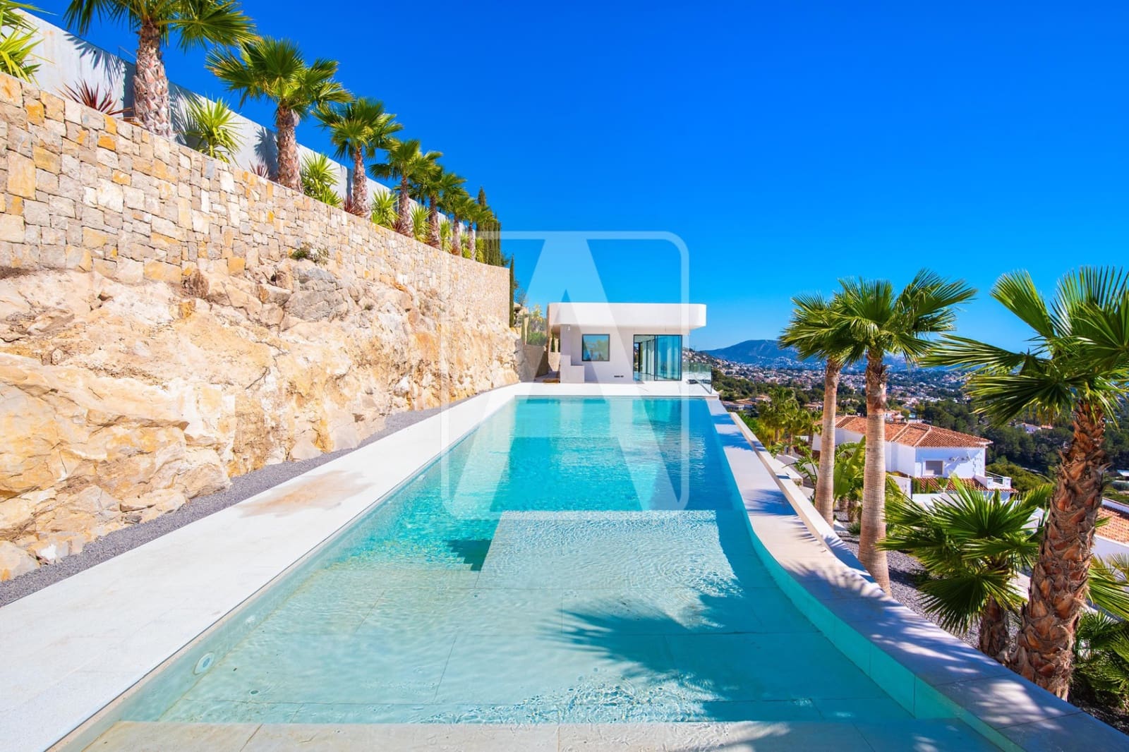 4 bedroom Villa for sale in Benissa with pool garage - € 3,900,000 (Ref: 8487009)