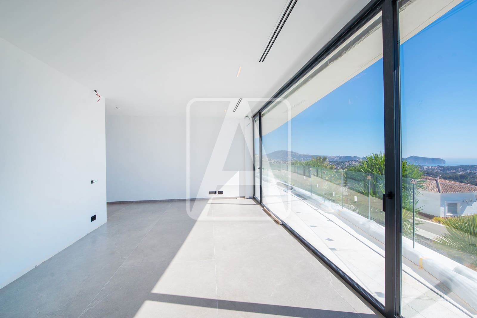 4 bedroom Villa for sale in Benissa with pool garage - € 3,900,000 (Ref: 8487009)