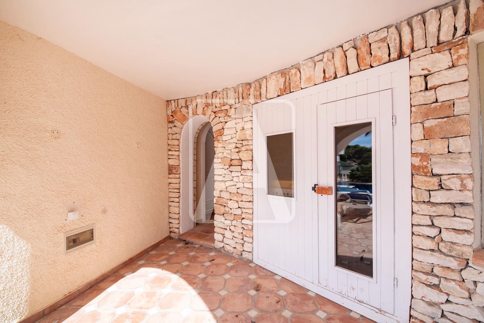 4 bedroom Villa for sale in Benissa with garage - € 1,990,000 (Ref: 8546225)