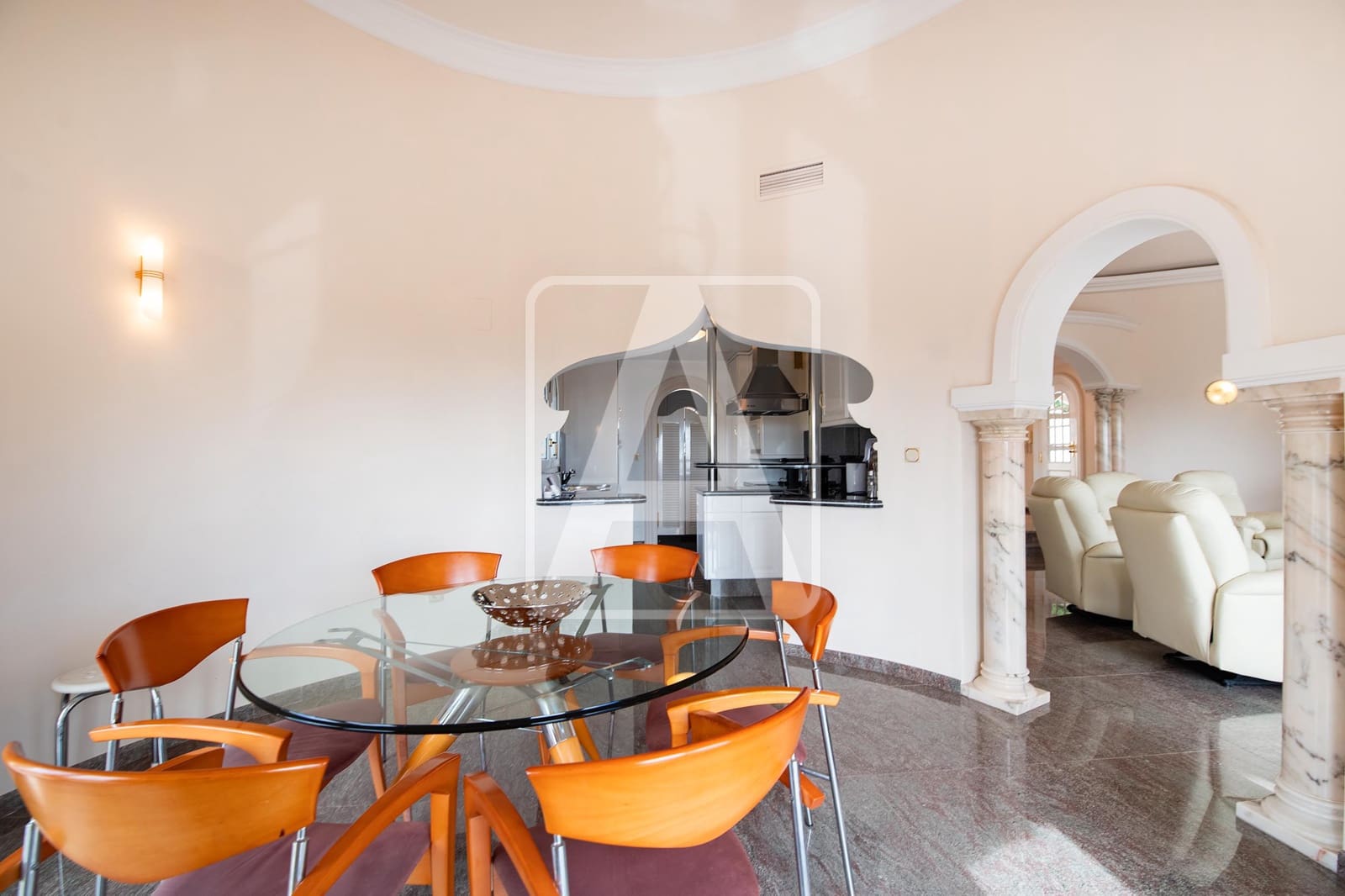 4 bedroom Villa for sale in Benissa with garage - € 1,990,000 (Ref: 8546225)