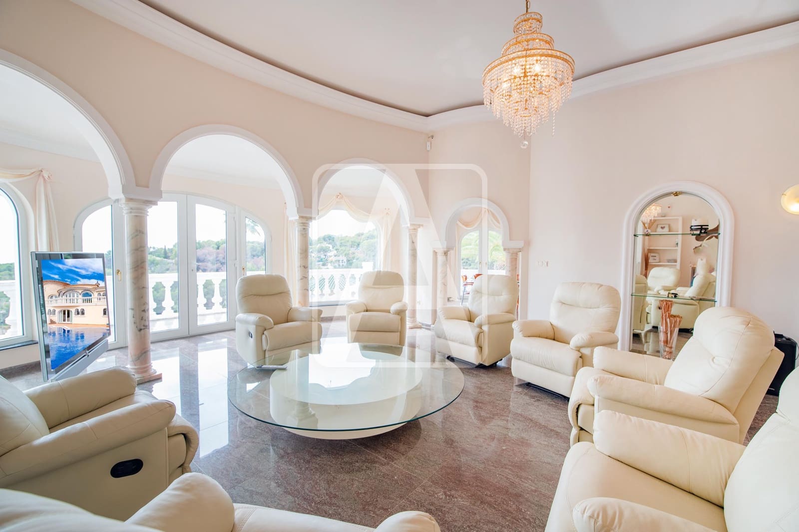 4 bedroom Villa for sale in Benissa with garage - € 1,990,000 (Ref: 8546225)