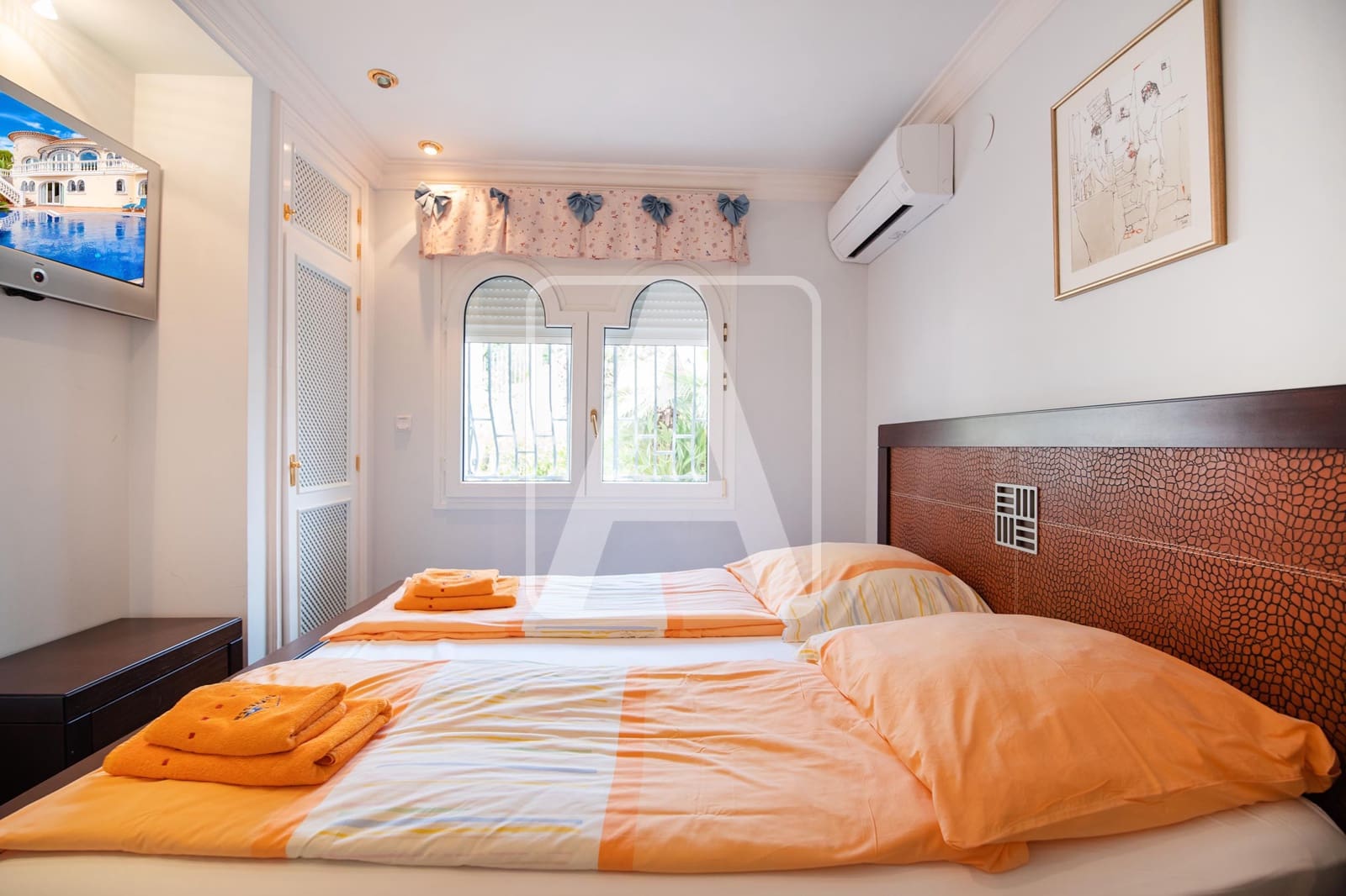 4 bedroom Villa for sale in Benissa with garage - € 1,990,000 (Ref: 8546225)