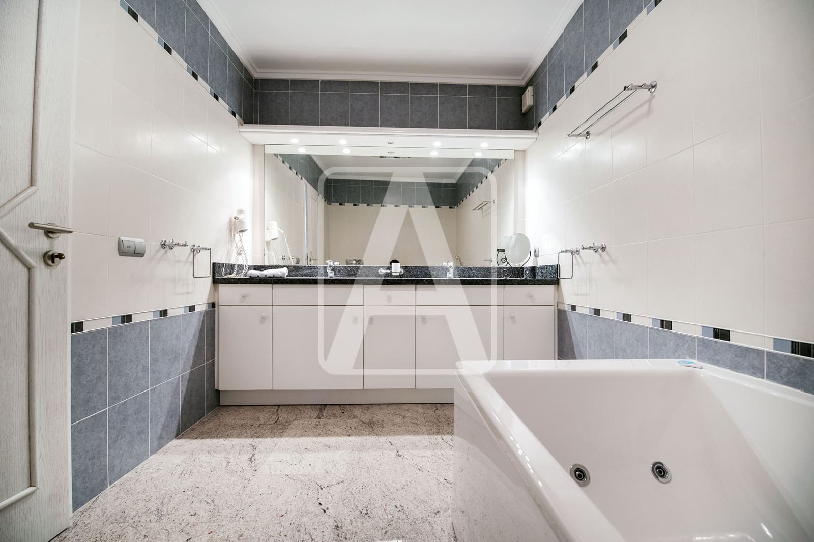 Chalet de 4 habitaciones en Moraira en venta con garaje - 1.990.000 € (Ref: 8546226)