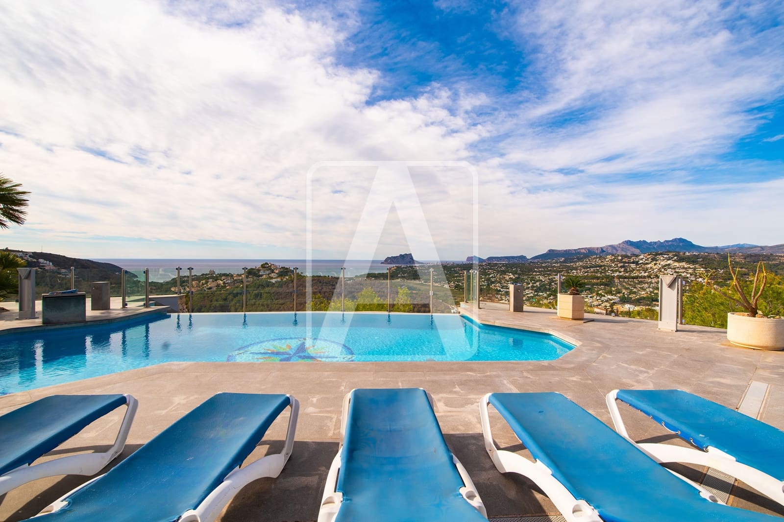 Chalet de 4 habitaciones en Moraira en venta con garaje - 1.990.000 € (Ref: 8546226)