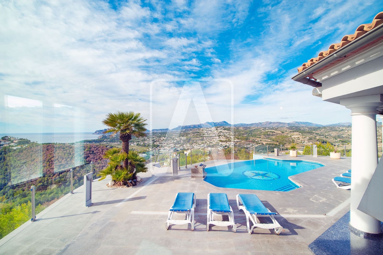 Chalet de 4 habitaciones en Moraira en venta con garaje - 1.990.000 € (Ref: 8546226)