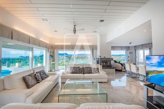 Chalet de 4 habitaciones en Moraira, Teulada-Moraira en venta con garaje - 1.990.000 € (Ref: 8546226)