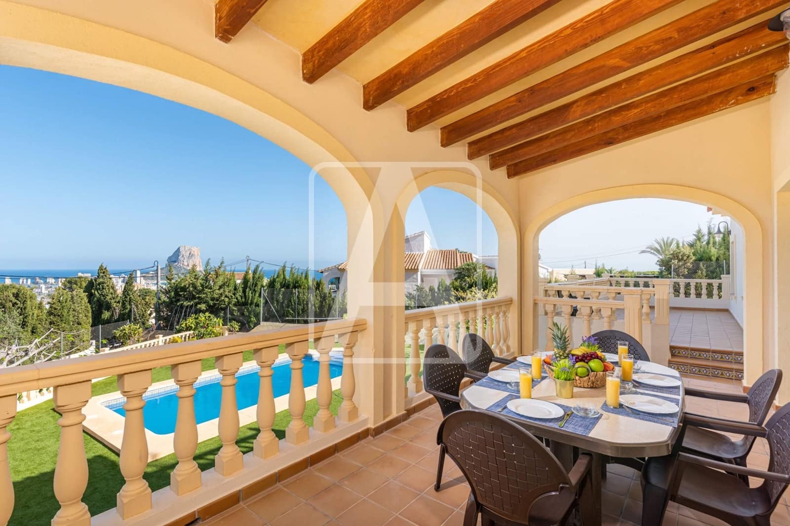 Chalet de 6 habitaciones en Calpe / Calp en venta con piscina garaje - 1.200.000 € (Ref: 8546230)