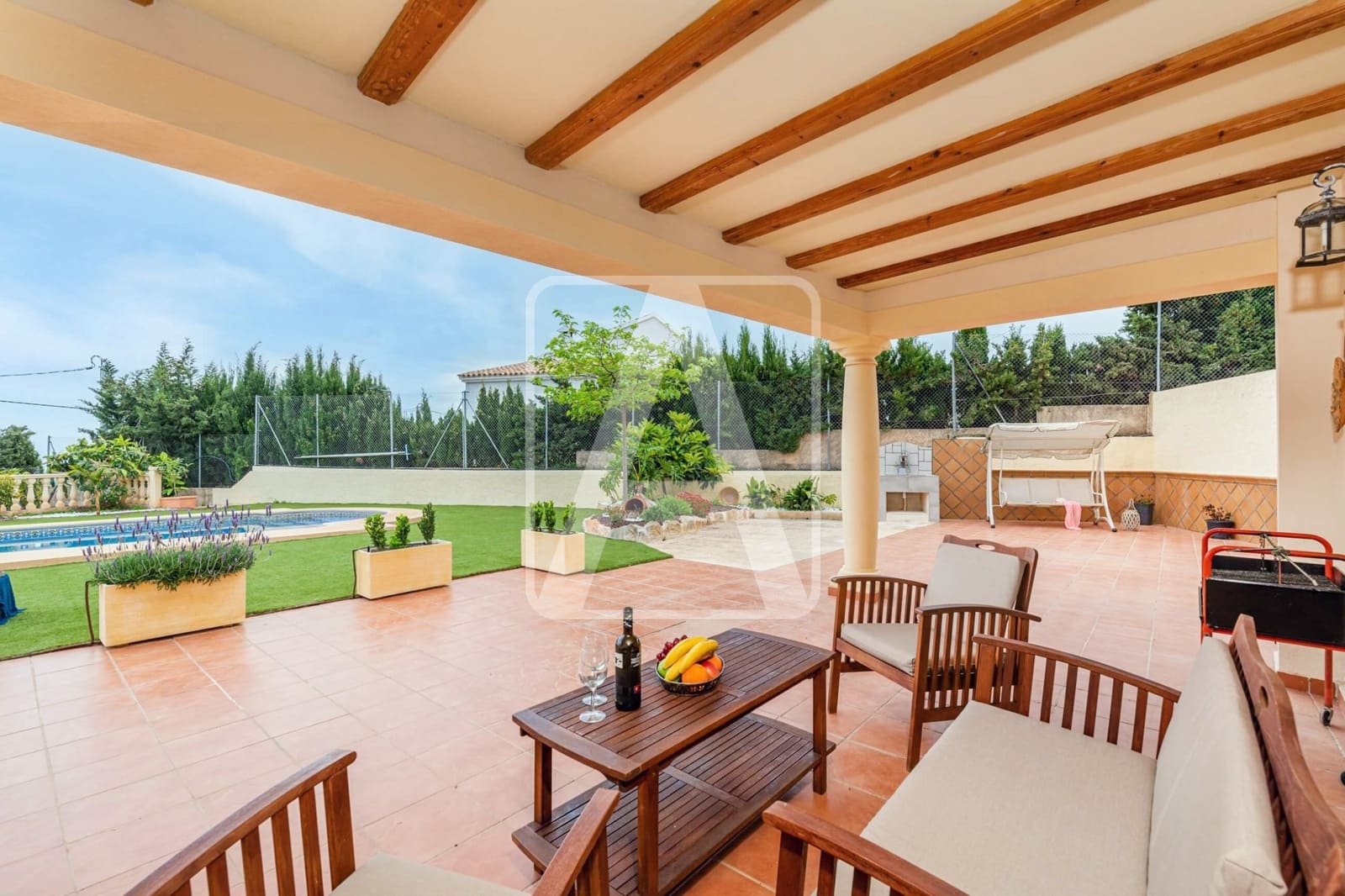 Chalet de 6 habitaciones en Calpe / Calp en venta con piscina garaje - 1.200.000 € (Ref: 8546230)