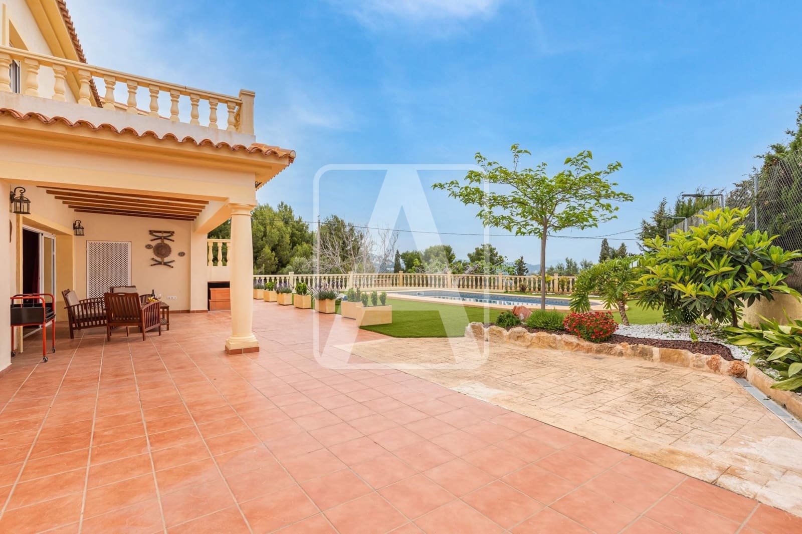 Chalet de 6 habitaciones en Calpe / Calp en venta con piscina garaje - 1.200.000 € (Ref: 8546230)