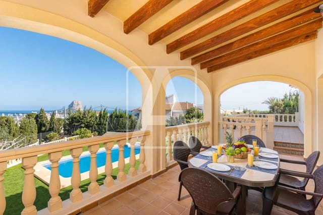 Chalet de 6 habitaciones en Calpe / Calp en venta con piscina garaje - 1.200.000 € (Ref: 8546230)