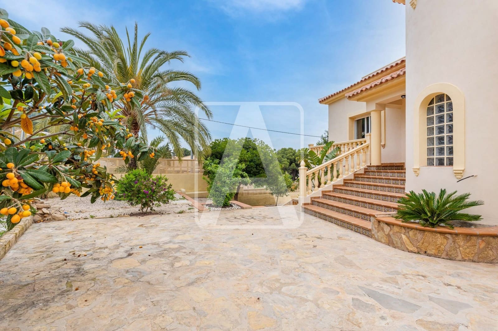 Chalet de 6 habitaciones en Calpe / Calp en venta con piscina garaje - 1.200.000 € (Ref: 8546230)