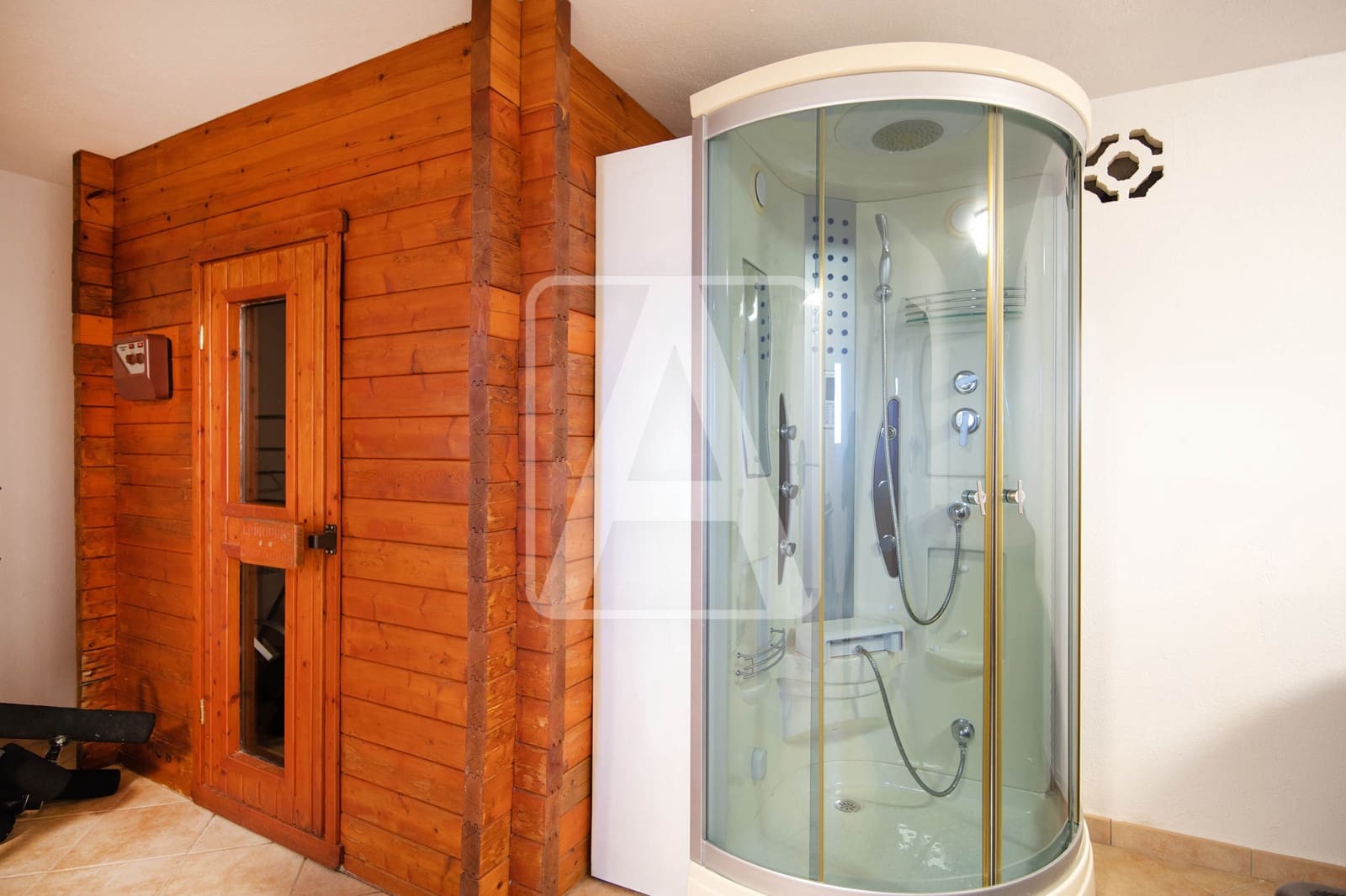 3 bedroom Villa for sale in Moraira with pool garage - € 990,000 (Ref: 8549748)