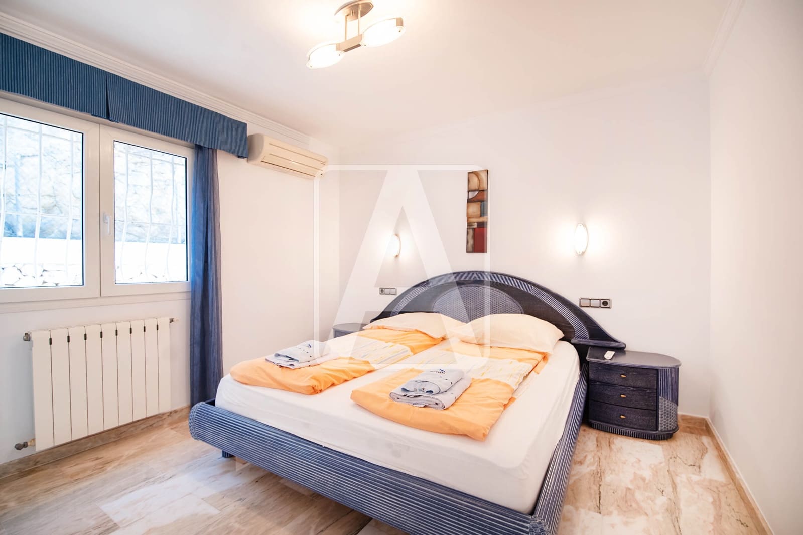 3 bedroom Villa for sale in Moraira with pool garage - € 990,000 (Ref: 8549748)