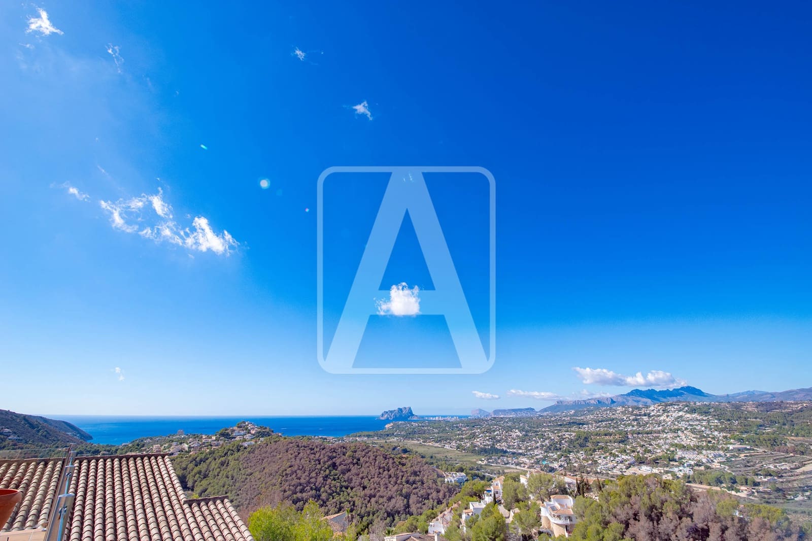 3 bedroom Villa for sale in Moraira with pool garage - € 990,000 (Ref: 8549748)