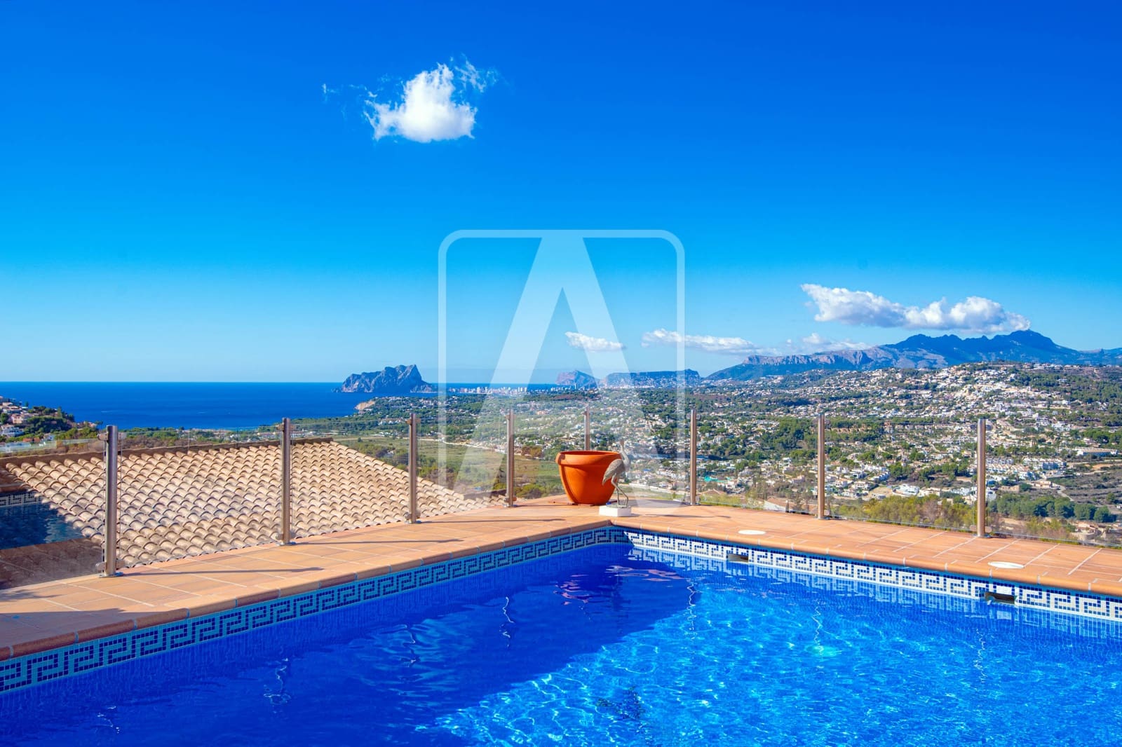 3 bedroom Villa for sale in Moraira with pool garage - € 990,000 (Ref: 8549748)