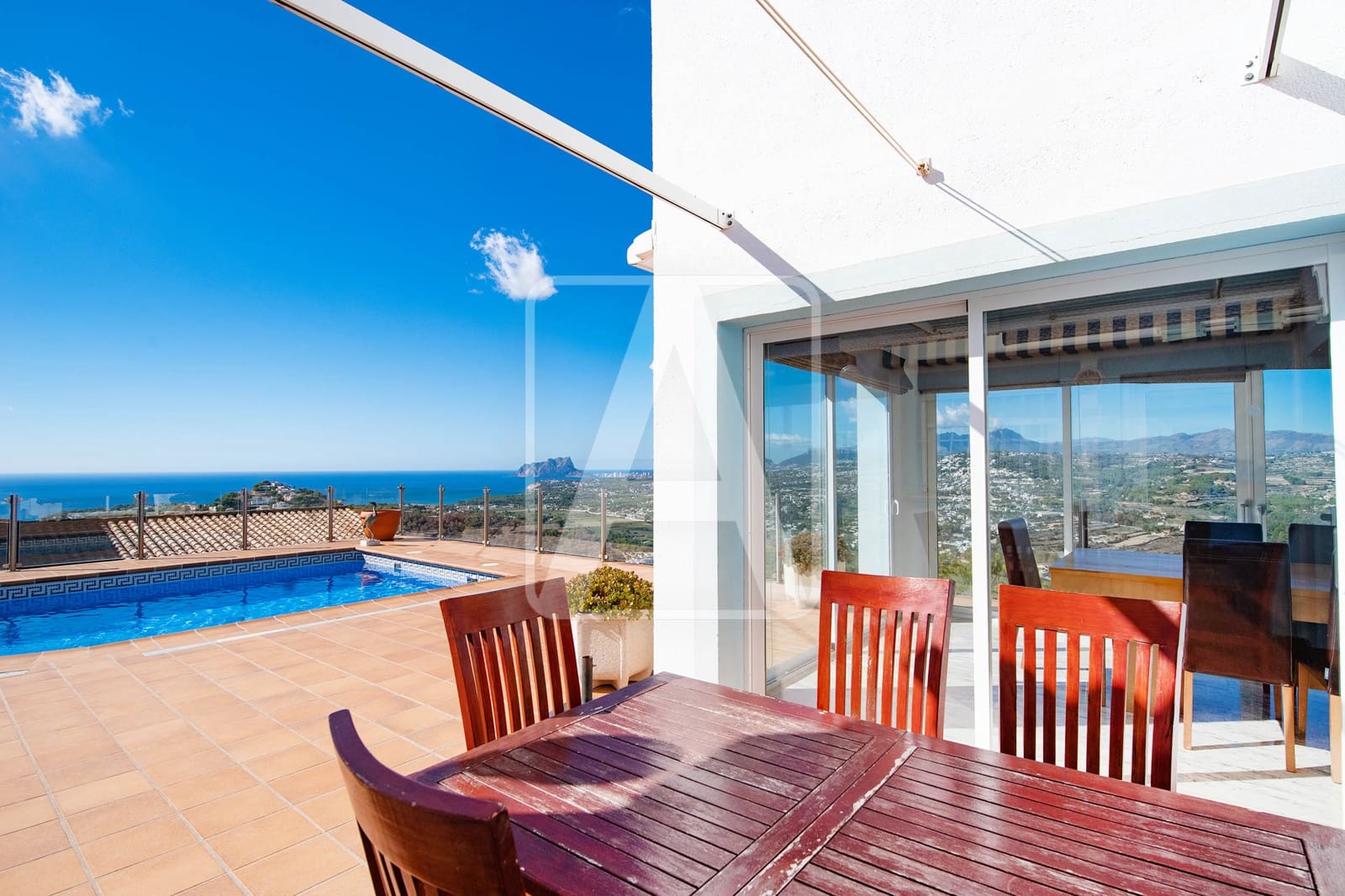 3 bedroom Villa for sale in Moraira with pool garage - € 990,000 (Ref: 8549748)