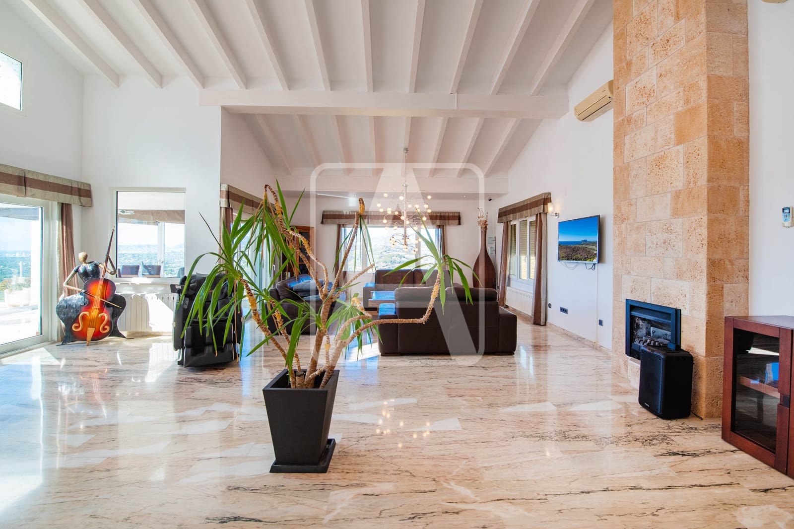 3 bedroom Villa for sale in Moraira with pool garage - € 990,000 (Ref: 8549748)