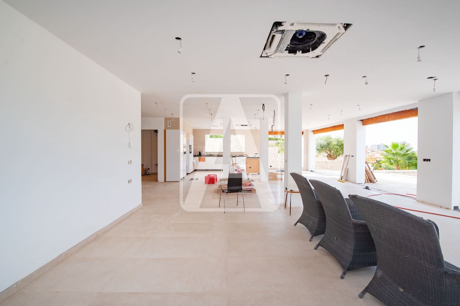 4 bedroom Villa for sale in Calpe / Calp with garage - € 1,800,000 (Ref: 8550146)