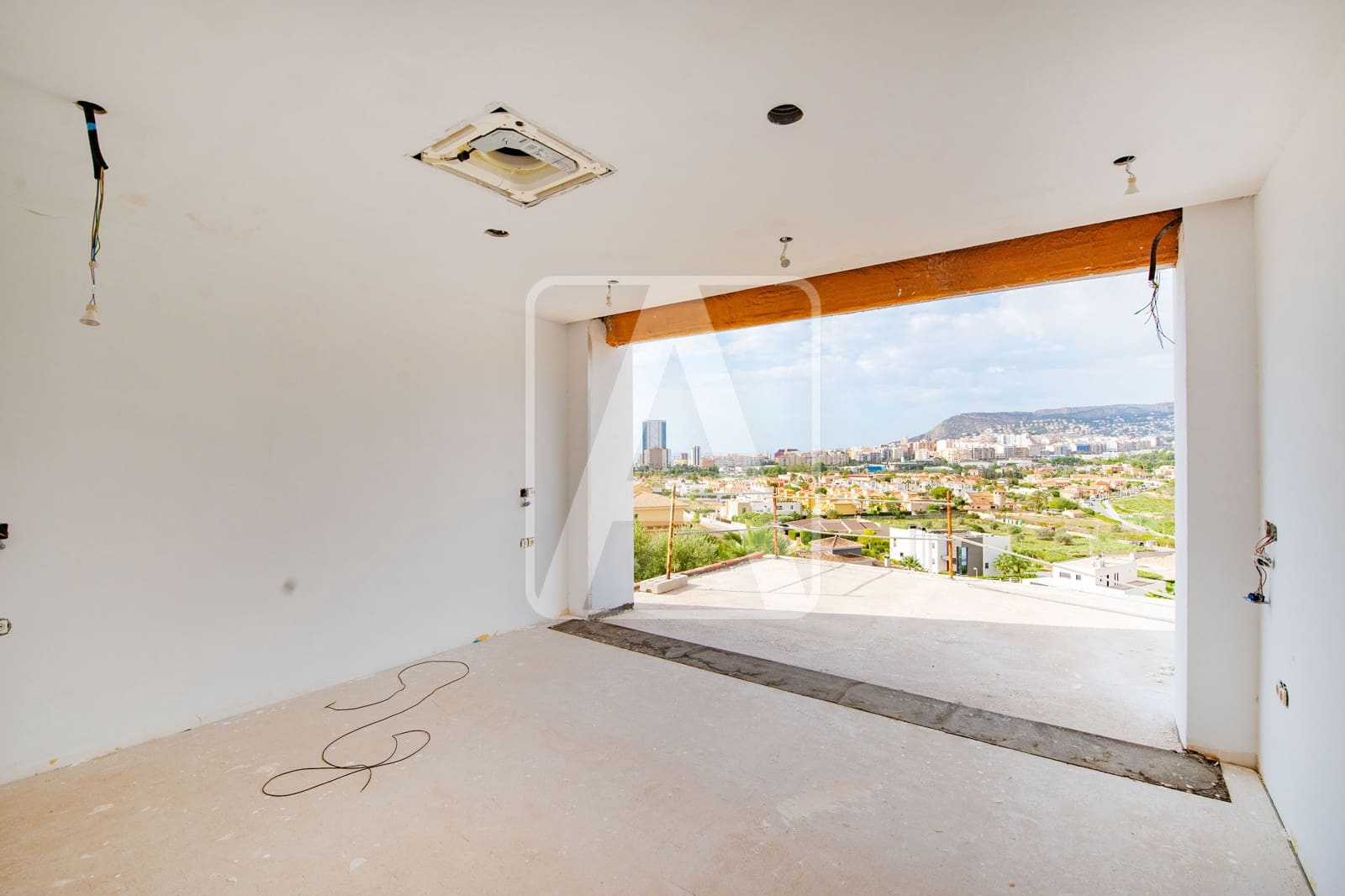 4 bedroom Villa for sale in Calpe / Calp with garage - € 1,800,000 (Ref: 8550146)