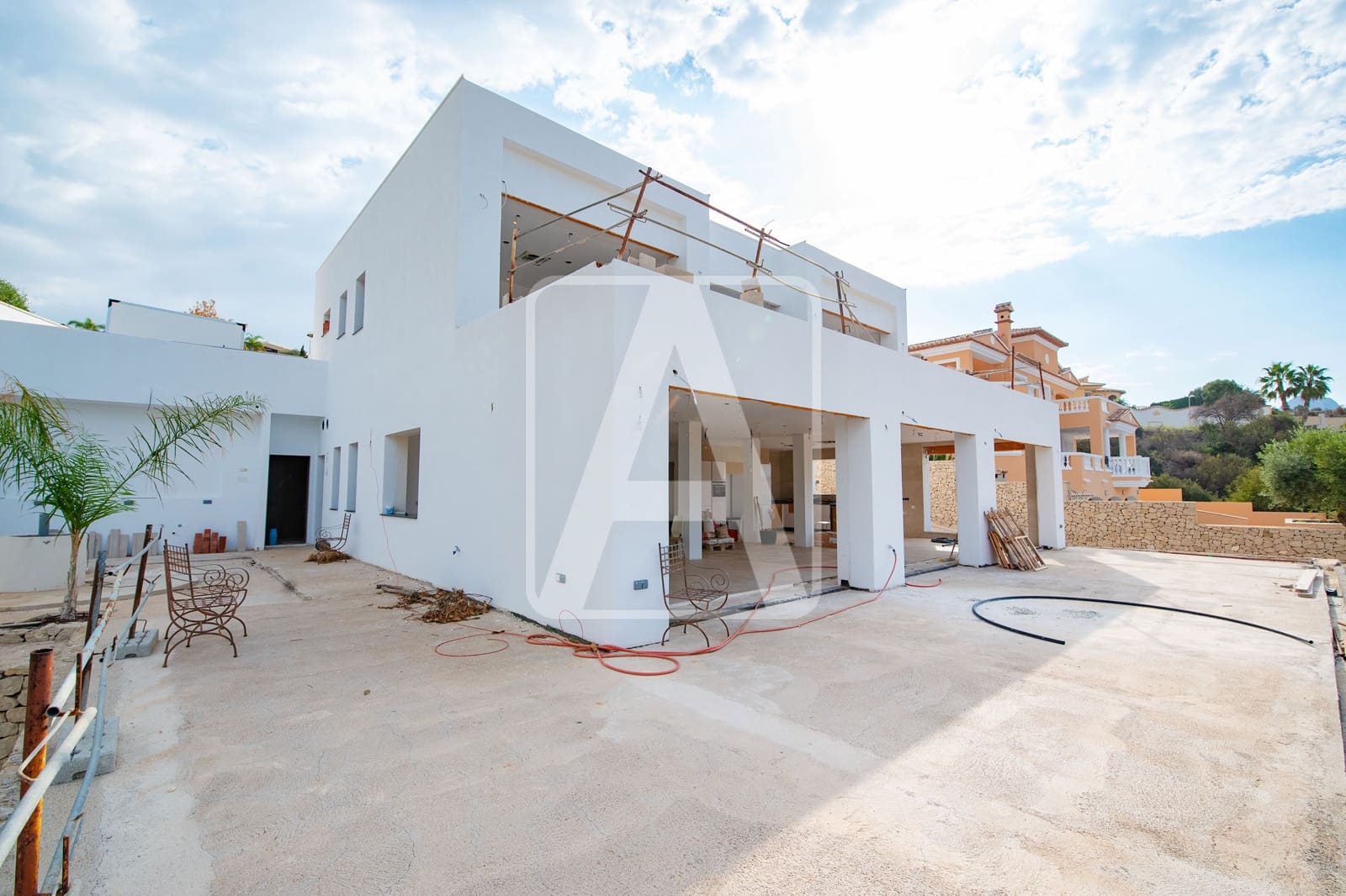4 bedroom Villa for sale in Calpe / Calp with garage - € 1,800,000 (Ref: 8550146)