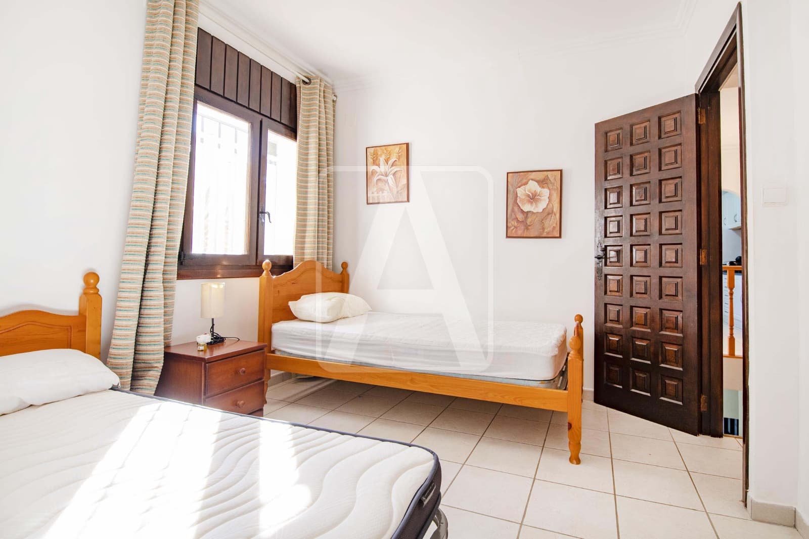 5 bedroom Villa for sale in Moraira with pool garage - € 650,000 (Ref: 8560937)