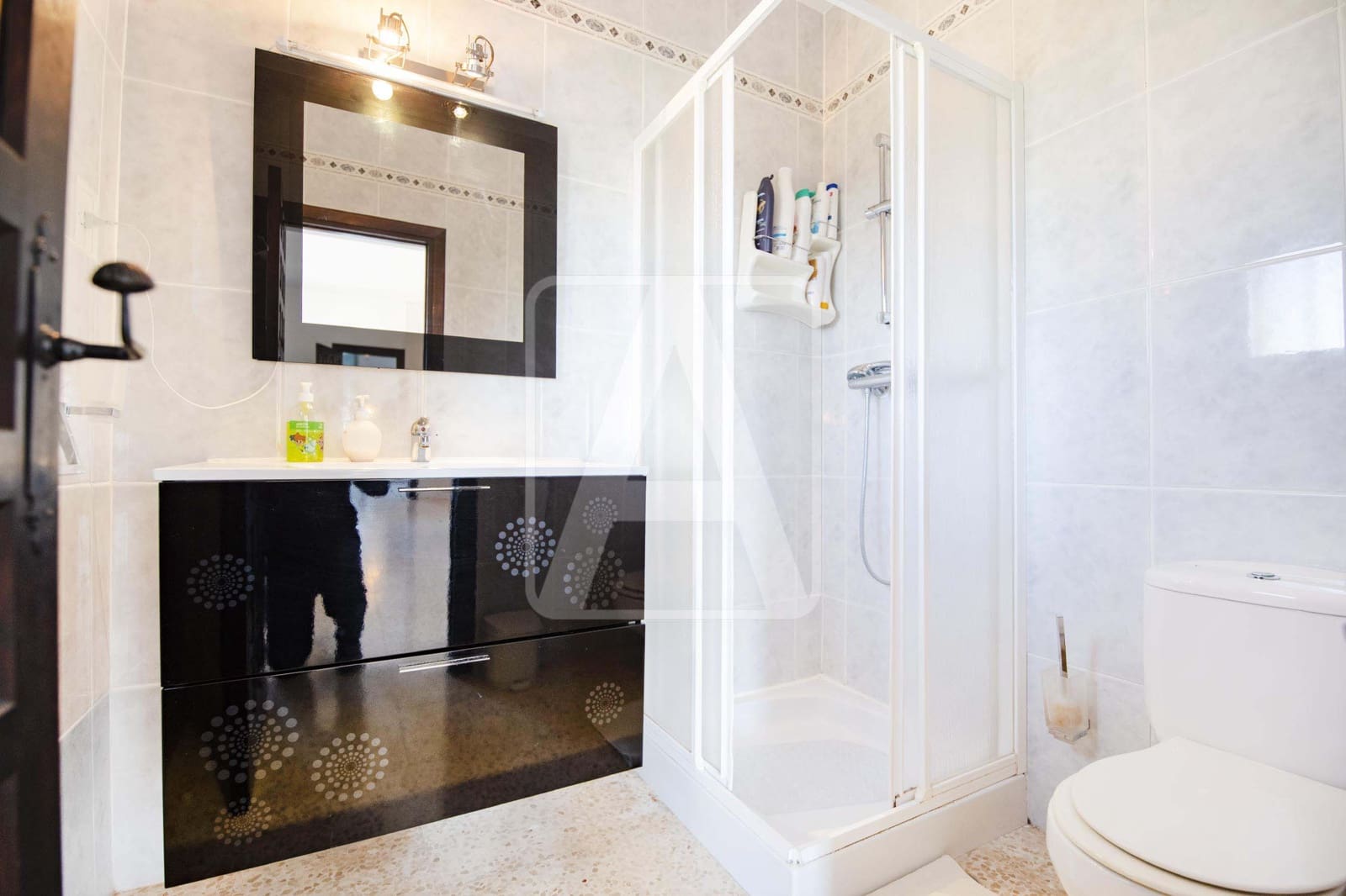 5 bedroom Villa for sale in Moraira with pool garage - € 650,000 (Ref: 8560937)